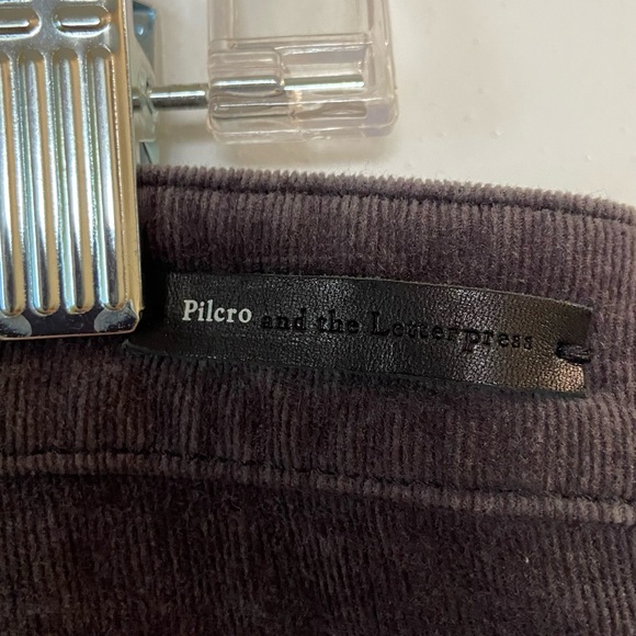 ANTHRO⭐️ Pilcro brown mini corduroy stretch pants serif size 28 - Picture 3 of 5